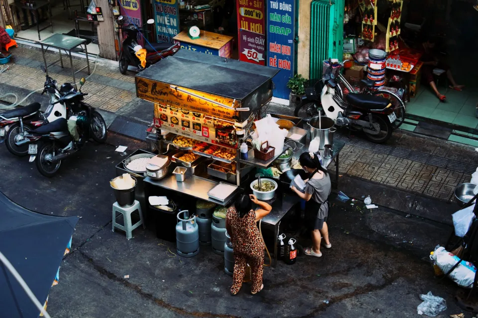 Bánh ngọt dùng kèm